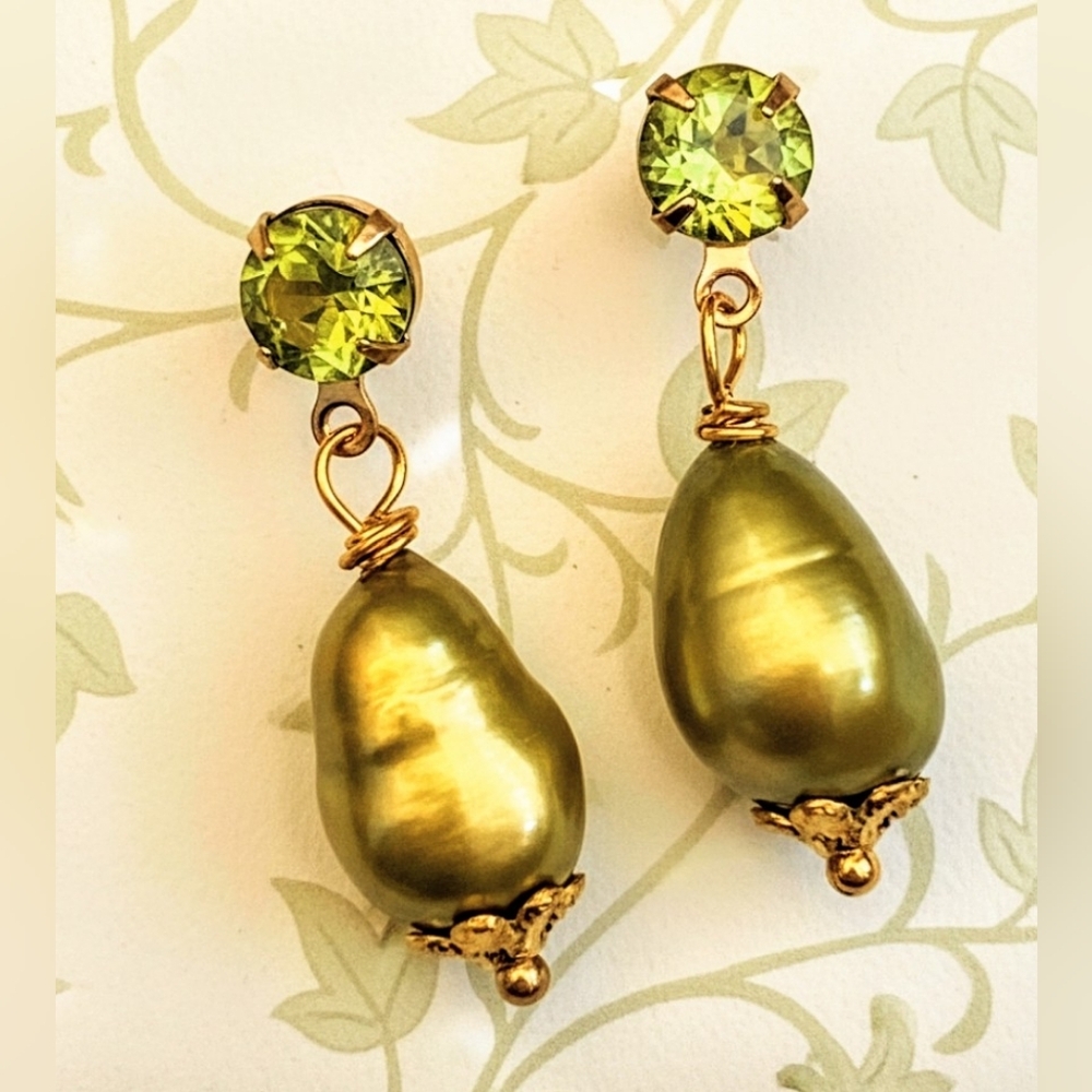 Natural Peridot 1.7 TW Carats & Pistachio Green Baroque in Drop Down Earrings